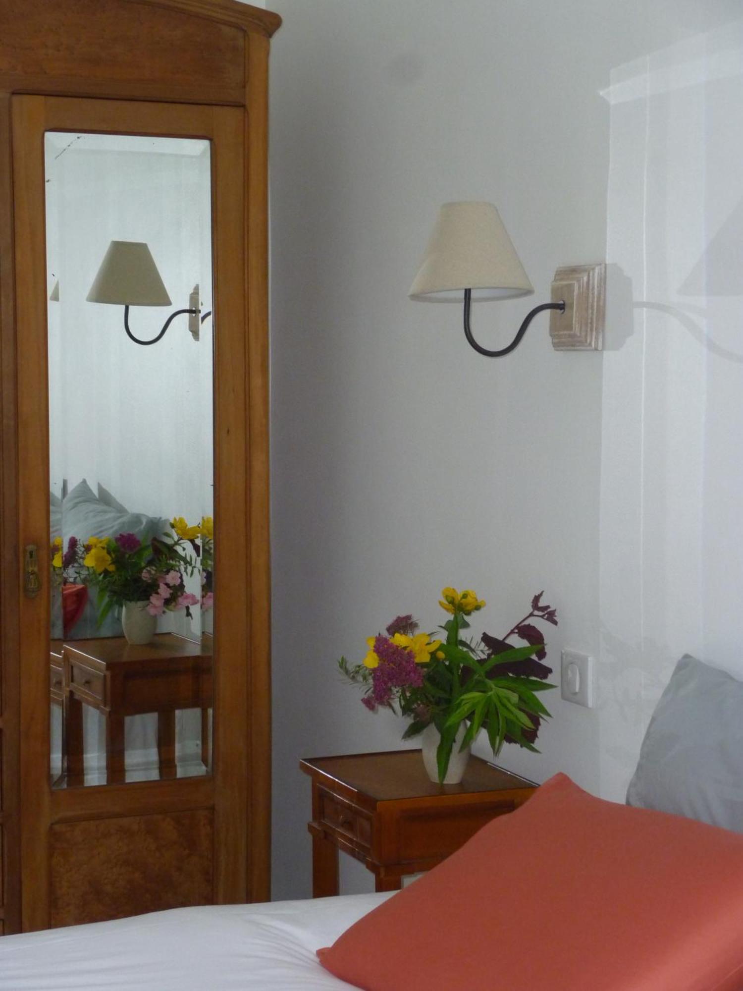Cedre Et Charme Bed and Breakfast Saint-Branchs Buitenkant foto